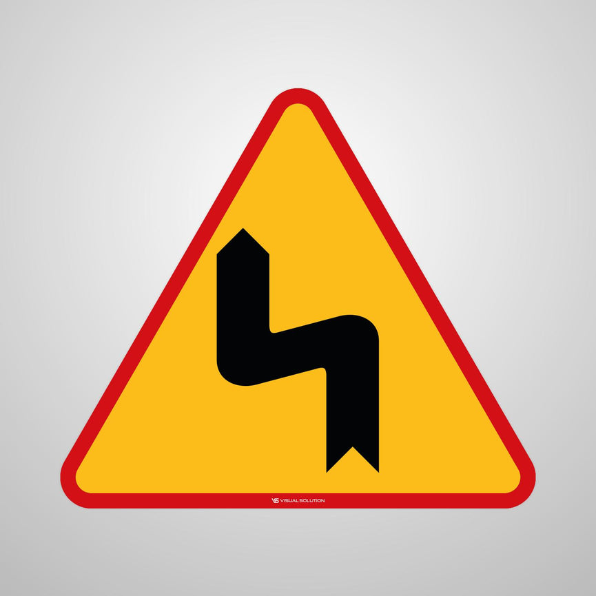 Naklejka Podłogowa BHP: Niebezpieczne Zakręty — Pierwszy w Lewo (A4)