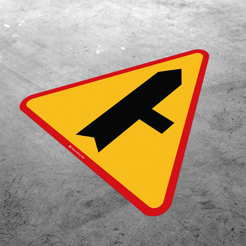 Naklejka Podłogowa BHP: Skrzyżowanie z Drogą Podporządkowaną Występującą po Prawej Stronie (A-6b)