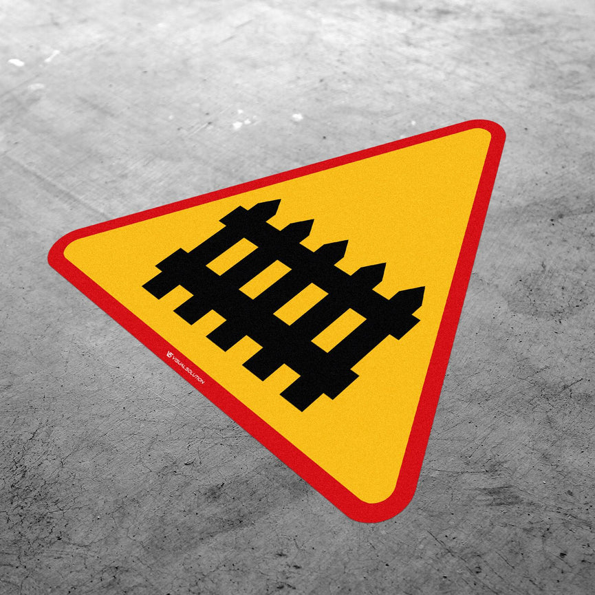 Naklejka Podłogowa BHP: "Przejazd Kolejowo-Drogowy z Zaporami" (A9)