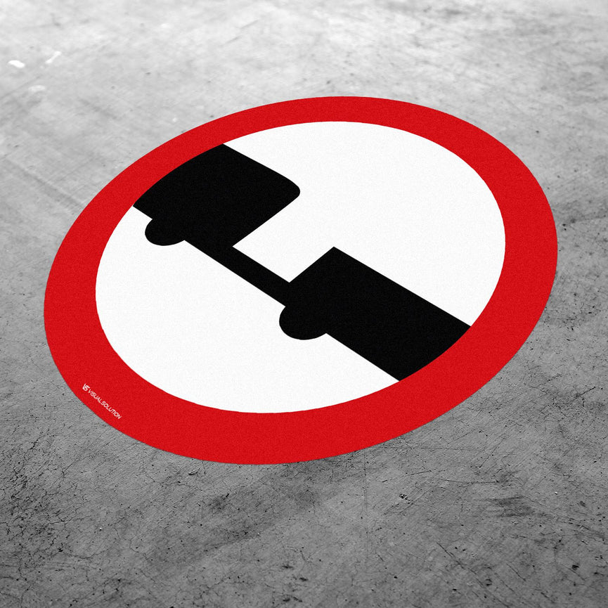 Naklejka Podłogowa BHP: "Zakaz wjazdu pojazdów silnikowych z przyczepą" (B-7)