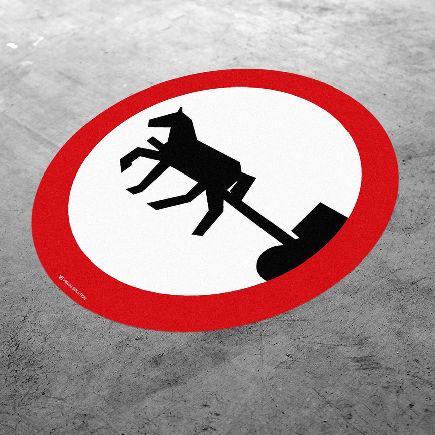 Naklejka Podłogowa BHP: "Zakaz wjazdu pojazdów zaprzęgowych" (B-8)