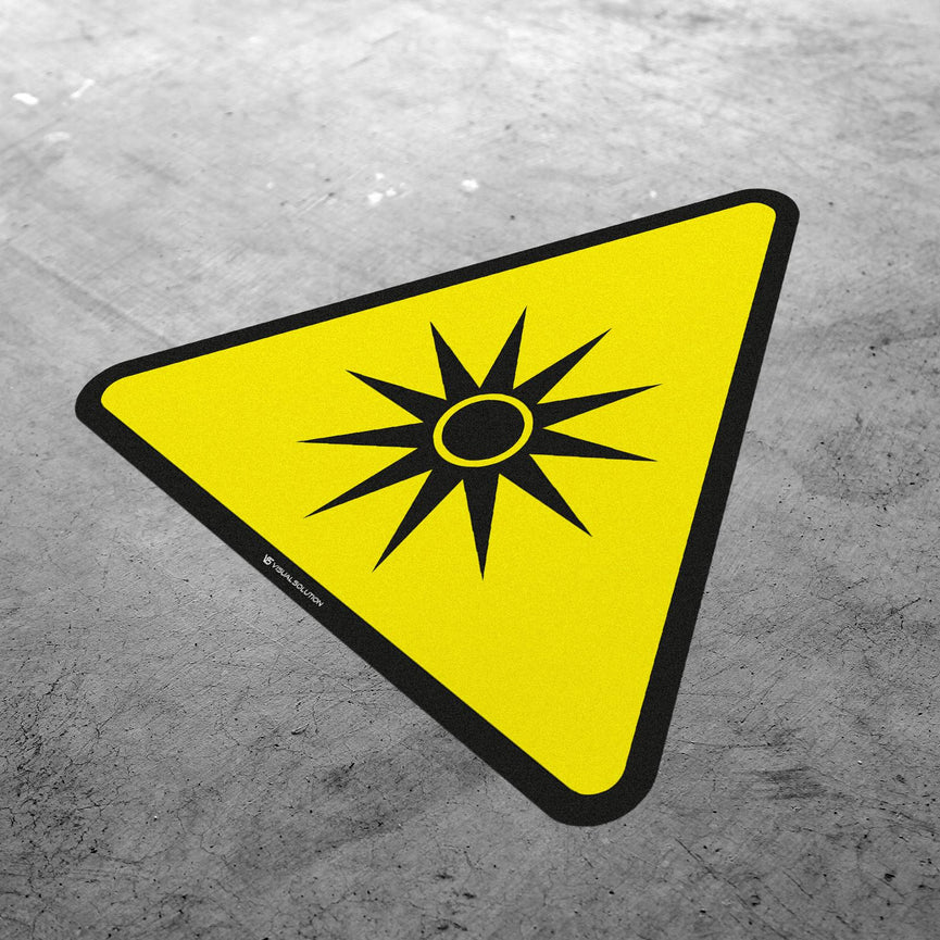 Naklejka podłogowa ostrzegająca przed Promieniowaniem optycznym | GF063.