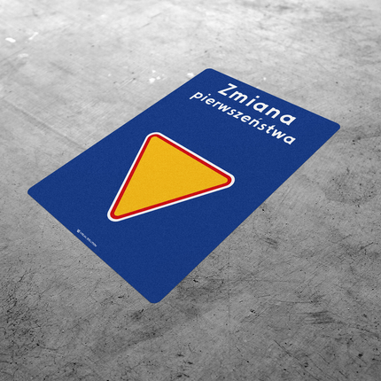 Naklejka Podłogowa BHP: „zmiana pierwszeństwa” (D-48a)