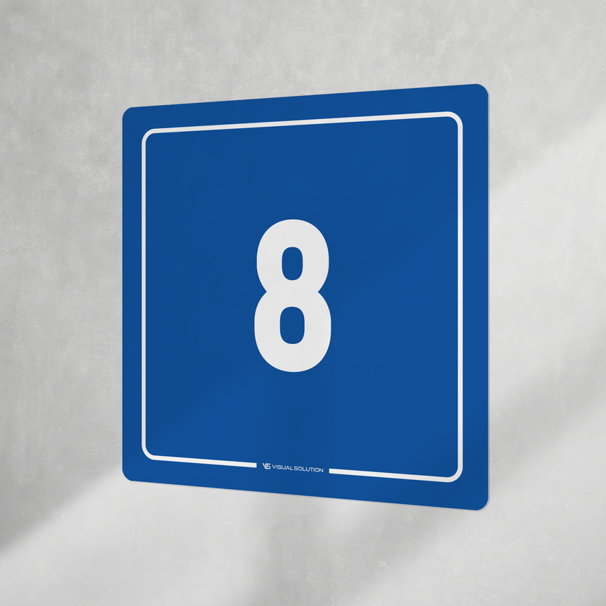 Naklejka informacyjna: numer  8