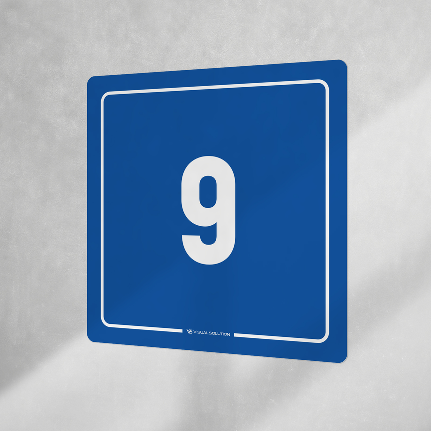 Naklejka informacyjna: numer  9