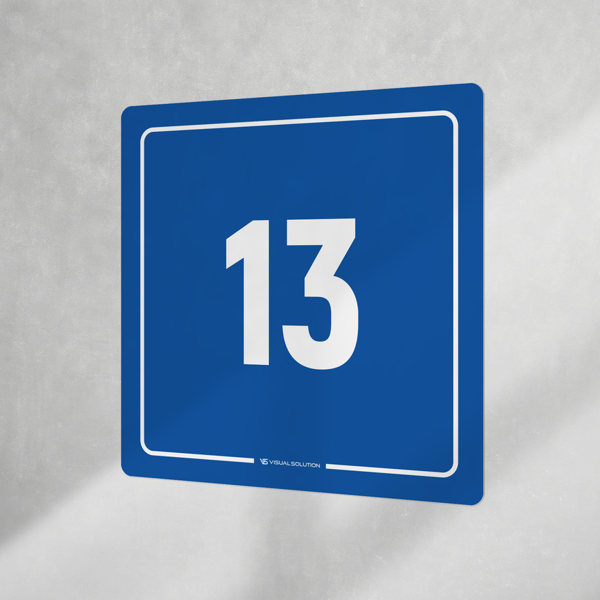 Naklejka informacyjna: numer 13