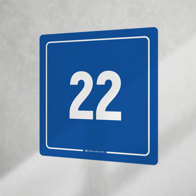 Naklejka informacyjna: numer 22