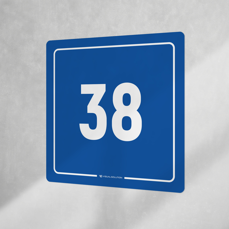 Naklejka informacyjna: numer 38
