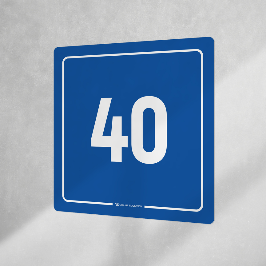 Naklejka informacyjna: numer 40