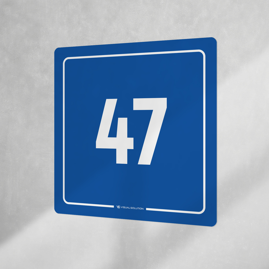 Naklejka informacyjna: numer 47