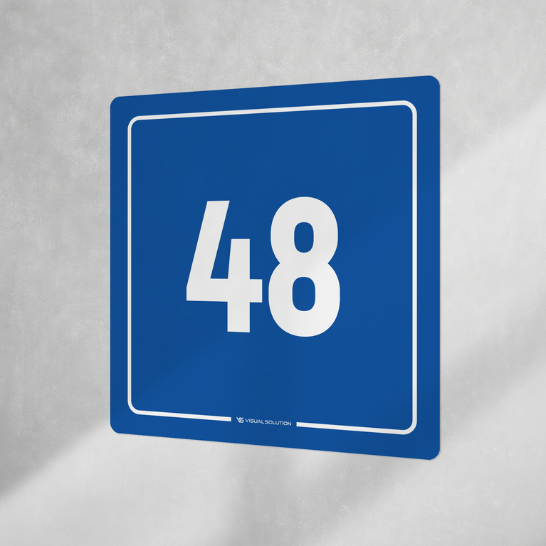 Naklejka informacyjna: numer 48