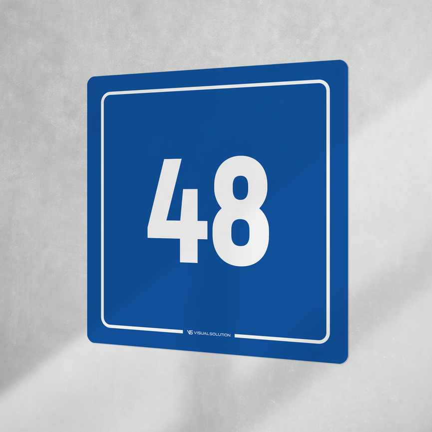 Naklejka informacyjna: numer 48