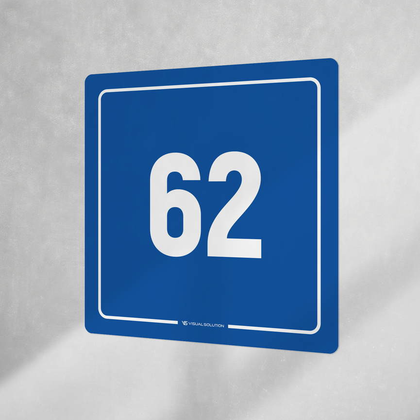 Naklejka informacyjna: numer 62