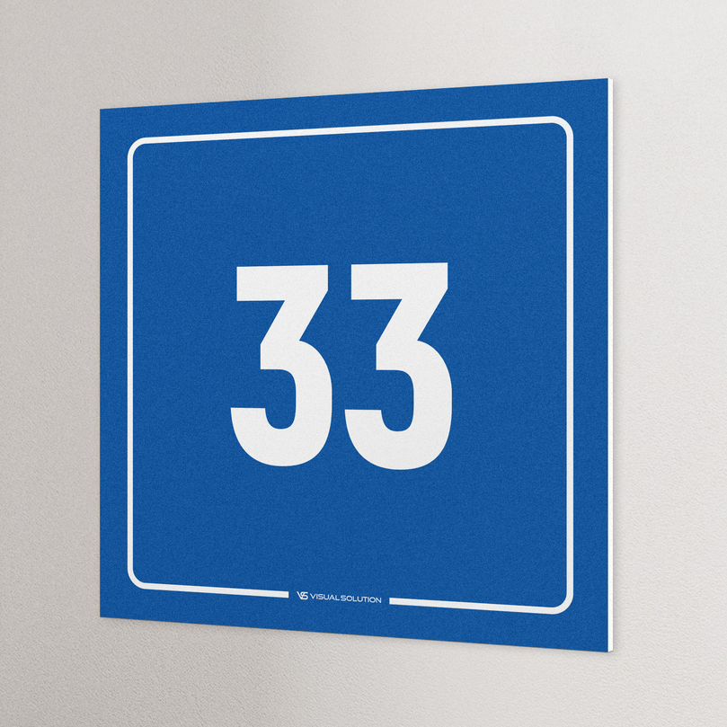 tabliczka informacyjna: numer 33