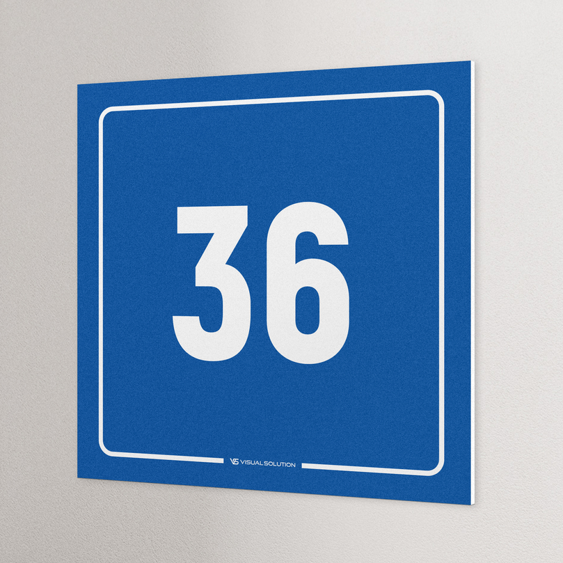 tabliczka informacyjna: numer 36