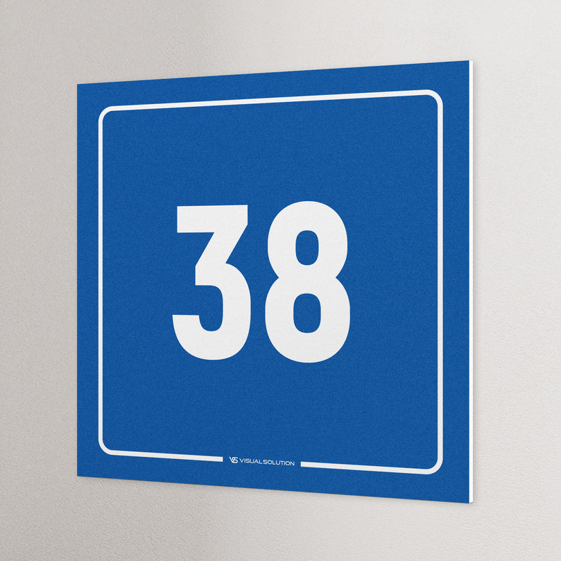 tabliczka informacyjna: numer 38