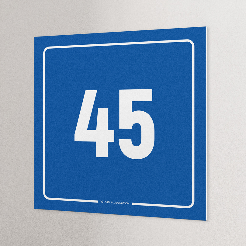 tabliczka informacyjna: numer 45