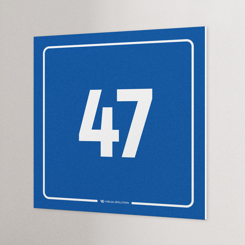 tabliczka informacyjna: numer 47