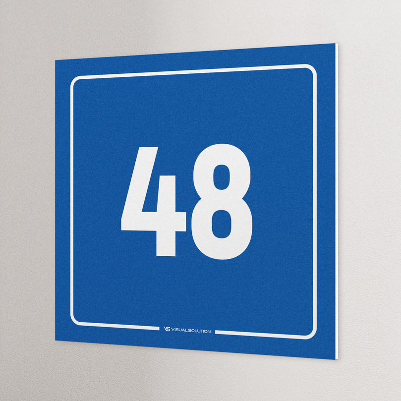 tabliczka informacyjna: numer 48