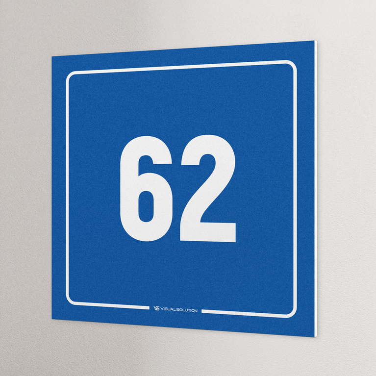 tabliczka informacyjna: numer 62