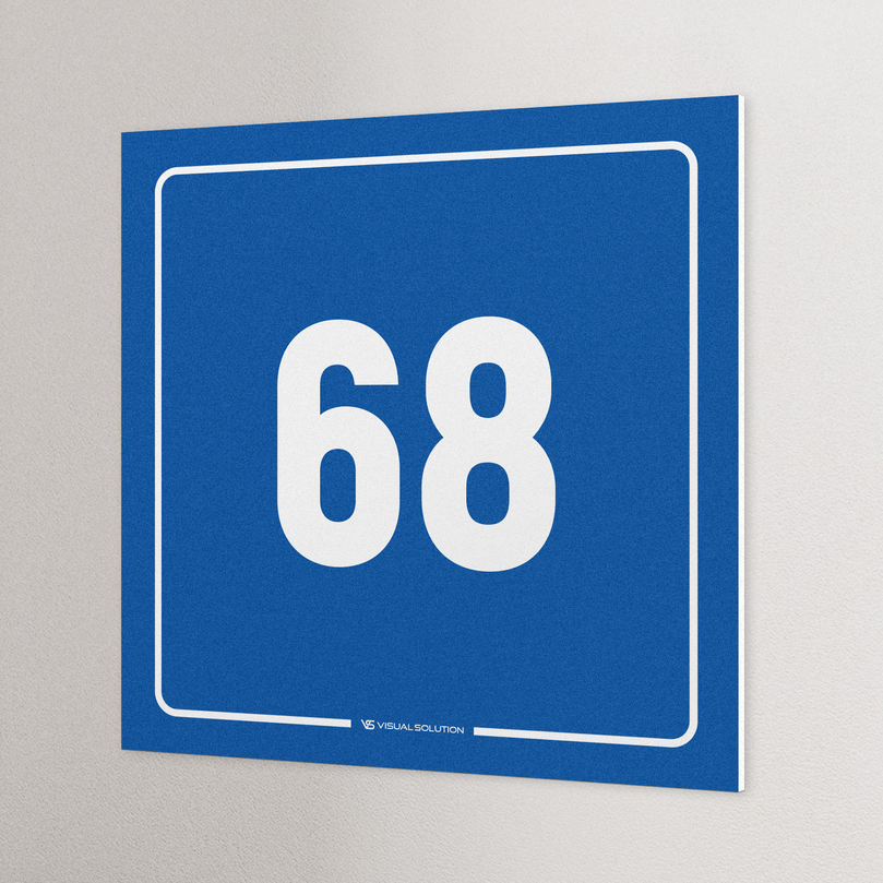 tabliczka informacyjna: numer 68