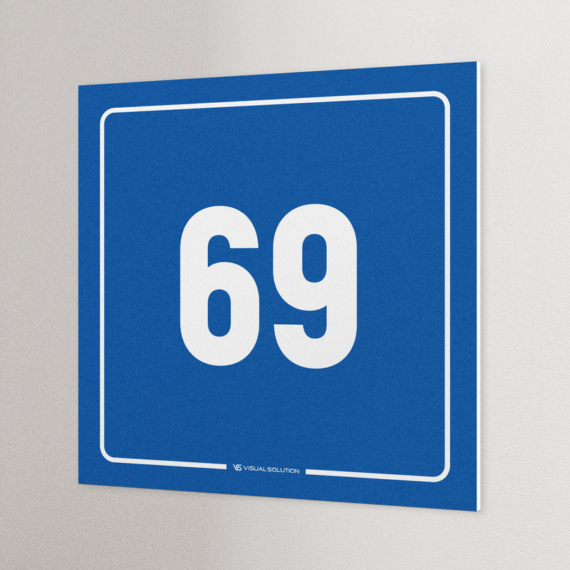 tabliczka informacyjna: numer 69