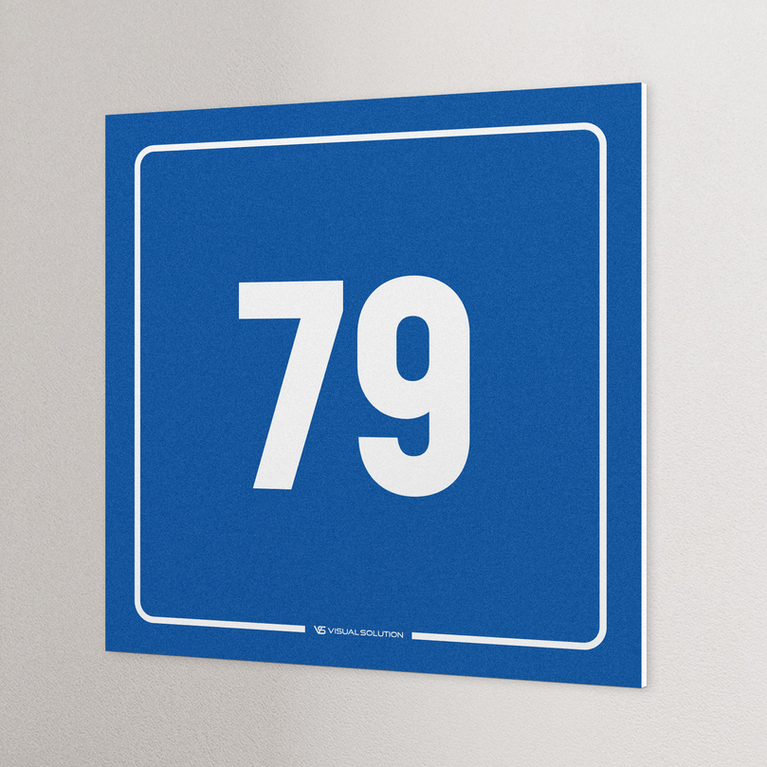 tabliczka informacyjna: numer 79