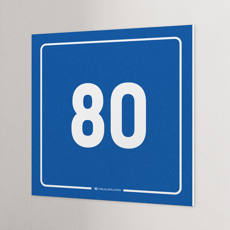 tabliczka informacyjna: numer 80