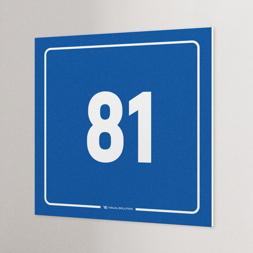 tabliczka informacyjna: numer 81