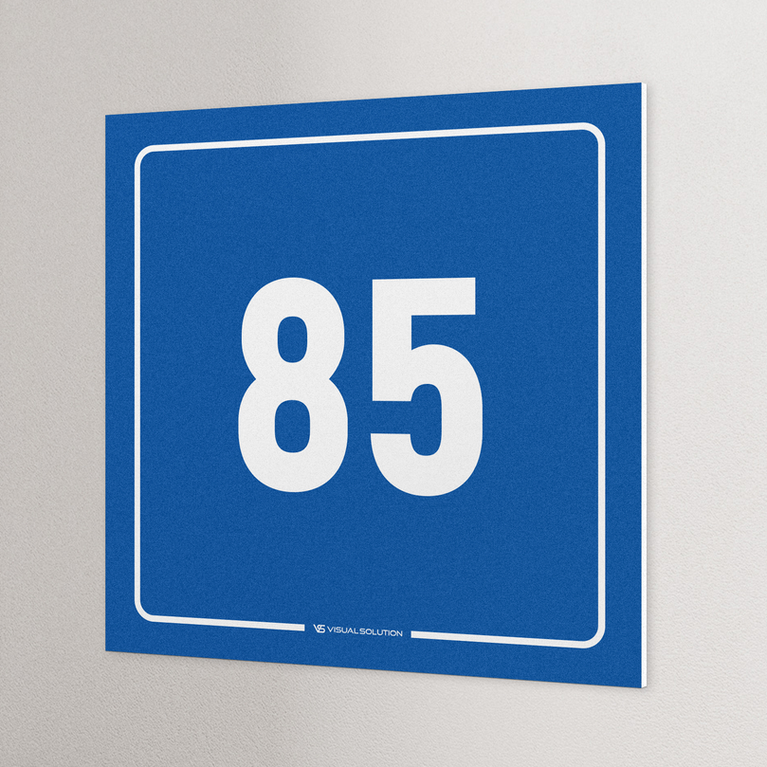 tabliczka informacyjna: numer 85